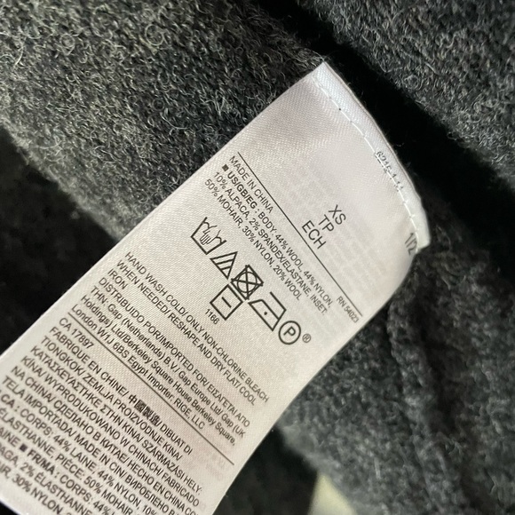 Banana Republic wool back cropped cardigan - Picture 3 of 4